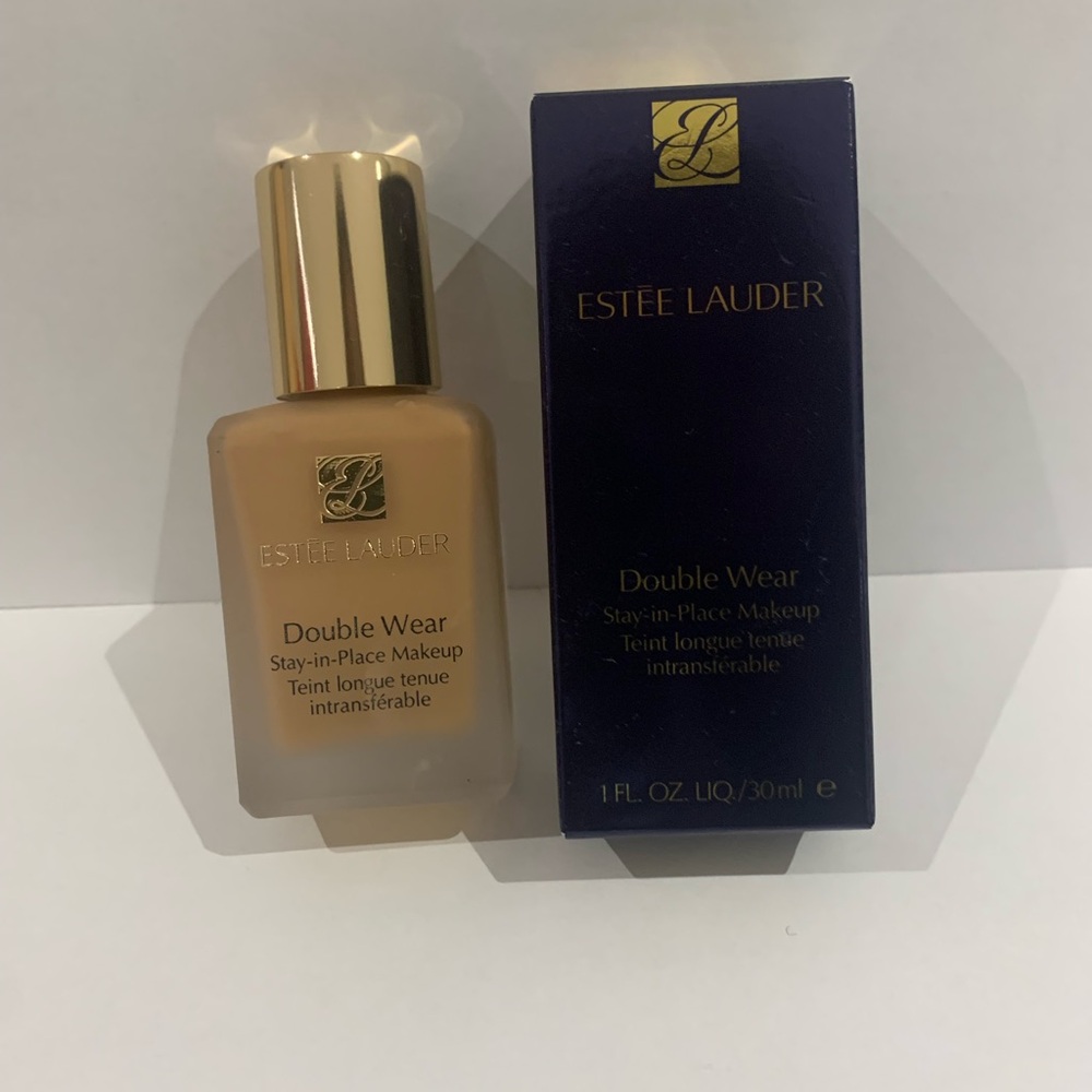 COPY - Estée Lauder Double Wear Stay in Place Foundation - 4N2 Spiced Sand